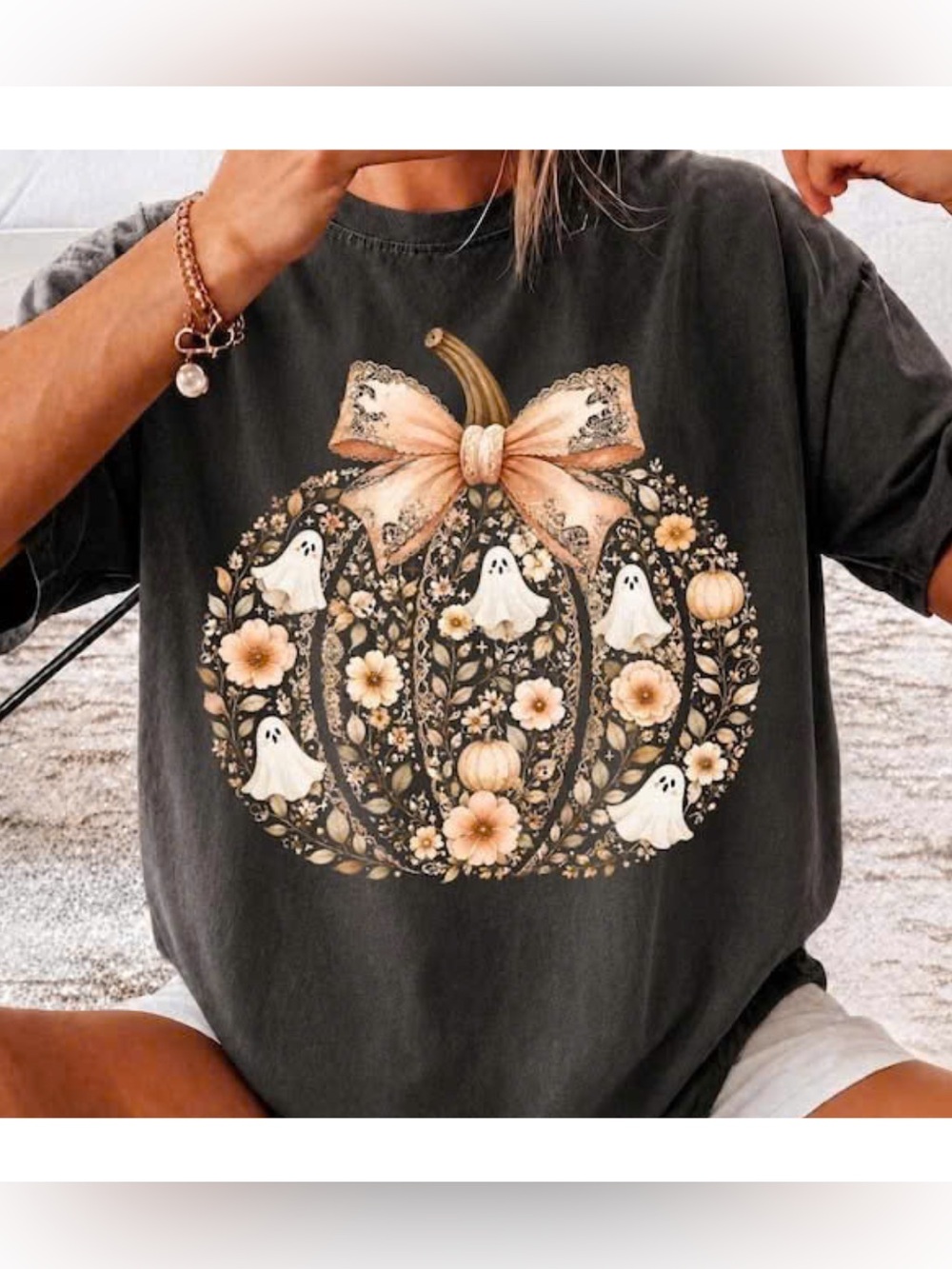 Comfort Color Floral & Ghost in Pumpkin Graphic T- Shirt, Vintage Tee